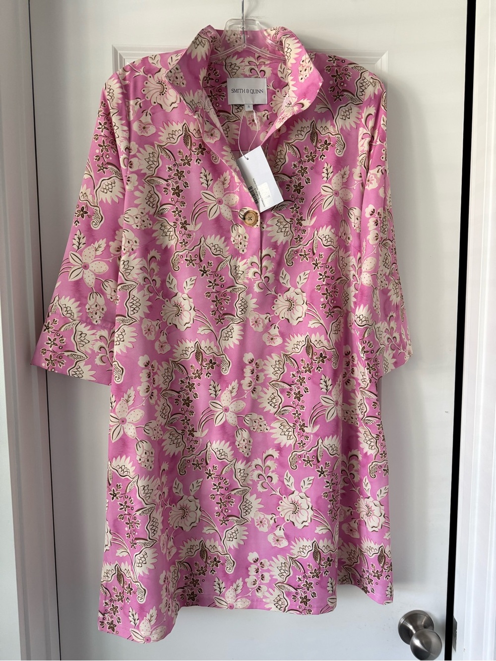 New With Tags Smith and Quinn Sophia Dress in Petunia Patisserie, Size Small